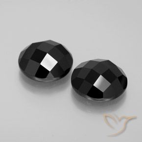 Gemas de Espinela Negro natural de 13.48 ct, Redondo, Opaco