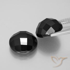 Gemas de Espinela Negro natural de 14.84 ct, Redondo, Opaco