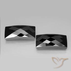 Gemas de Espinela Negro natural de 27.88 ct, Corte Baguette, Opaco