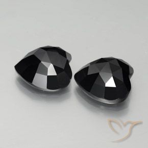 Gemas de Espinela Negro natural de 17.07 ct, Corazón, Opaco