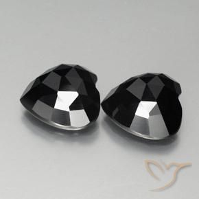 Gemas de Espinela Negro natural de 17.60 ct, Corazón, Opaco