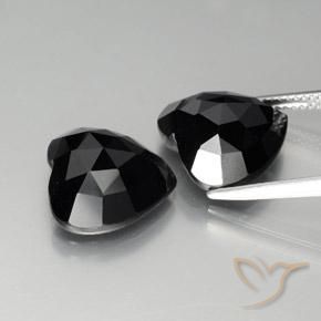 Gemas de Espinela Negro natural de 16.97 ct, Corazón, Opaco