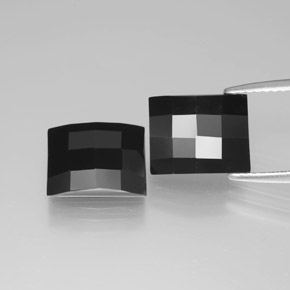 Gemas de Espinela Chorlo natural de 6.90 ct, Corte Baguette, Opaco