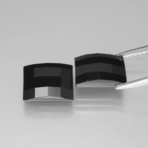 Gemas de Espinela Chorlo natural de 6.90 ct, Corte Baguette, Opaco