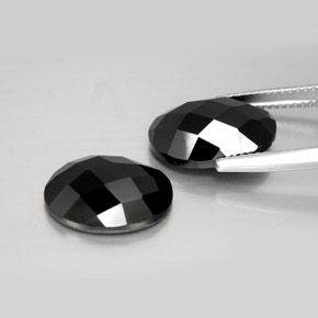 Gemas de Espinela Negro natural de 12.59 ct, Corte Óvalo, Opaco