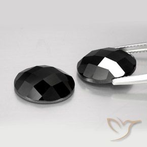 Gemas de Espinela Negro natural de 14.85 ct, Ovalada, Opaco