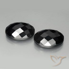 Gemas de Espinela Negro natural de 21.22 ct, Ovalada, Opaco