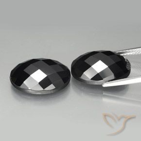 Gemas de Espinela Negro natural de 22.04 ct, Ovalada, Opaco
