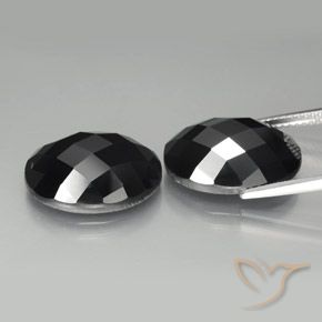 Gemas de Espinela Negro natural de 20.90 ct, Ovalada, Opaco