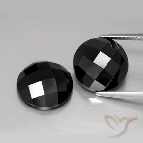 13.84ctw Natural Negro Espinela, Redondo, Opaco
