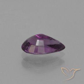 Espinela Púrpura oscuro natural de 0.87 ct, En forma de pera, VS