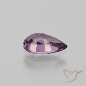Espinela Violeta grisáceo natural de 1.26 ct, En forma de pera, VS-SI