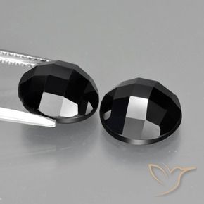 Gemas de Espinela Negro natural de 8.68 ct, Redondo, Opaco
