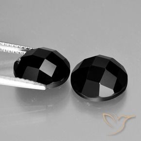 Gemas de Espinela Negro natural de 8.86 ct, Redondo, Opaco