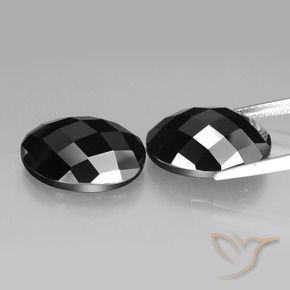 Gemas de Espinela Negro natural de 20.64 ct, Ovalada, Opaco