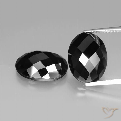 Gemas de Espinela Negro natural de 19.43 ct, Corte Óvalo, Opaco