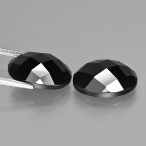 Gemas de Espinela Negro natural de 14.37 ct, Corte Óvalo, Opaco