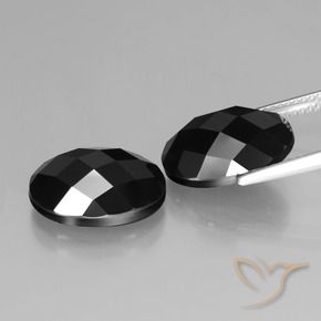 Gemas de Espinela Negro natural de 14.24 ct, Ovalada, Opaco