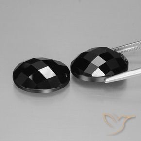 Gemas de Espinela Negro natural de 15.28 ct, Ovalada, Opaco