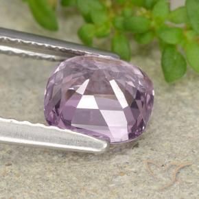 Espinela Púrpura medio natural de 1.42 ct, Forma Cojín, VS