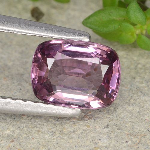 1.21ct Natural Púrpura oscuro medio Espinela, Forma Cojín, VVS-VS