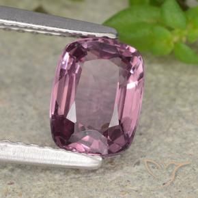 Espinela Púrpura oscuro medio natural de 1.21 ct, Forma Cojín, VVS-VS