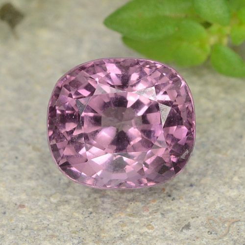 1.21ct Natural Lavanda intenso Espinela, Forma Cojín, VVS-VS