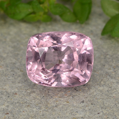Espinela púrpura natural de 1,57 ct, corte cojín, VS