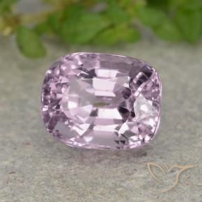 Espinela Púrpura claro natural de 1.66 ct, Forma Cojín, VS