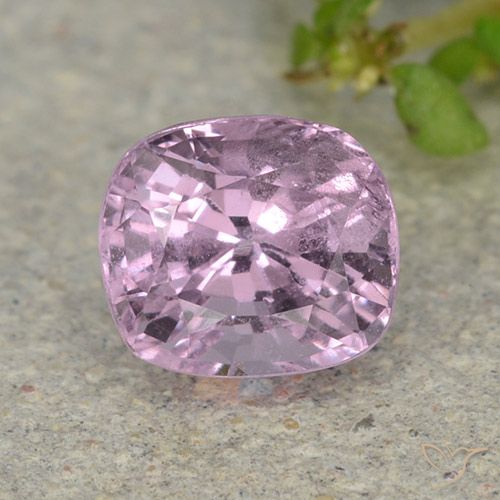 1.14ct Natural Púrpura rosáceo muy claro Espinela, Forma Cojín, VS