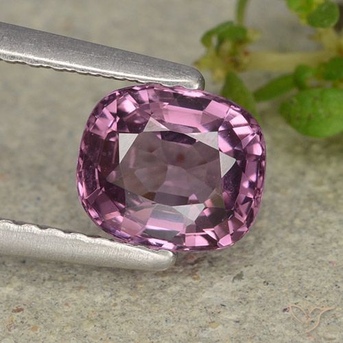 1.19ct Natural Púrpura rojizo espinela, Forma Cojín, VVS-VS, Photo A