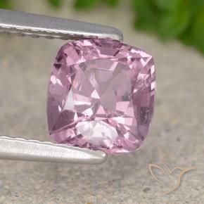 Espinela Púrpura claro natural de 1.42 ct, Forma Cojín, VS