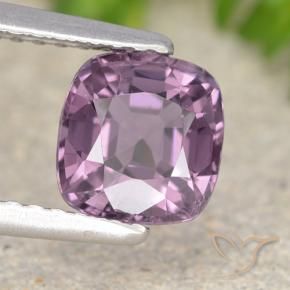 Espinela Púrpura uva claro natural de 1.34 ct, Forma Cojín, VVS