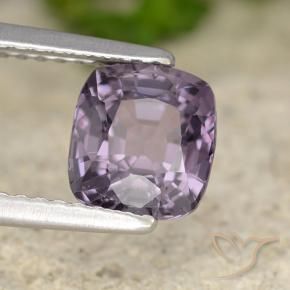 Espinela Púrpura oscuro natural de 1.69 ct, Forma Cojín, VVS-VS