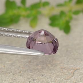 Espinela Púrpura rojizo claro natural de 1.37 ct, Forma Cojín, VVS