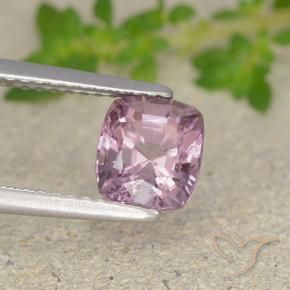Espinela Púrpura rosáceo claro natural de 1.58 ct, Forma Cojín, VVS