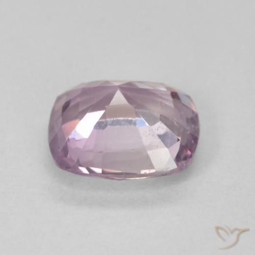 Espinela Púrpura medio natural de 1.24 ct, Forma Cojín, VVS
