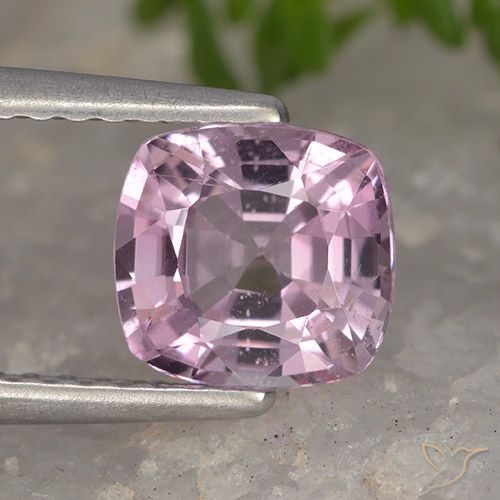 1.29ct Natural Púrpura rosáceo claro Espinela, Forma Cojín, VVS