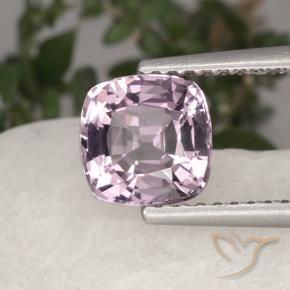 Espinela Púrpura rosáceo muy claro natural de 1.62 ct, Forma Cojín, VVS