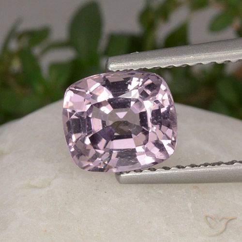 1.42ct Natural Púrpura rosáceo muy claro Espinela, Forma Cojín, VVS, Photo A