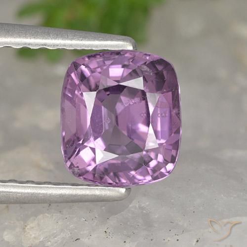 Espinela Púrpura claro natural de 1.25 ct, Forma Cojín, VVS-VS