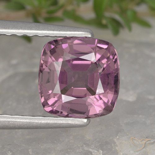 1.26ct Natural Púrpura oscuro Espinela, Forma Cojín, VVS