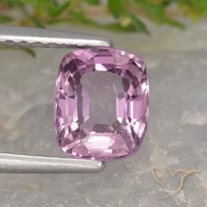 Espinela Púrpura medio natural de 1.35 ct, Forma Cojín, VVS
