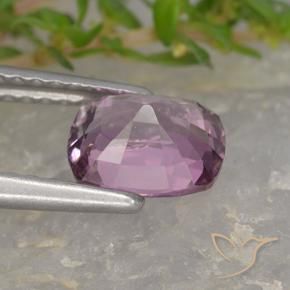 Espinela Púrpura medio natural de 1.35 ct, Forma Cojín, VVS