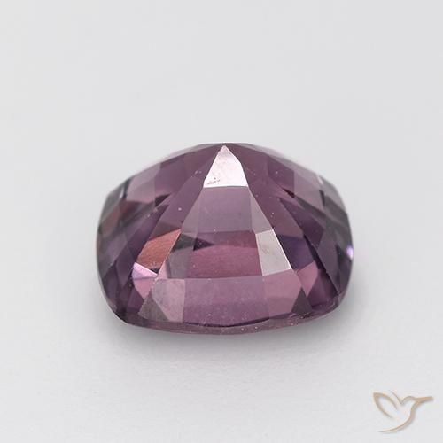 Espinela Púrpura ciruela natural de 1.55 ct, Forma Cojín, VVS-VS