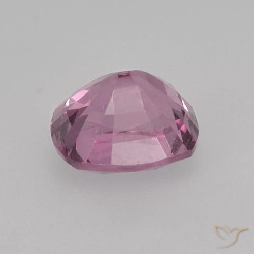 Espinela Púrpura rojizo claro natural de 1.19 ct, Forma Cojín, VS