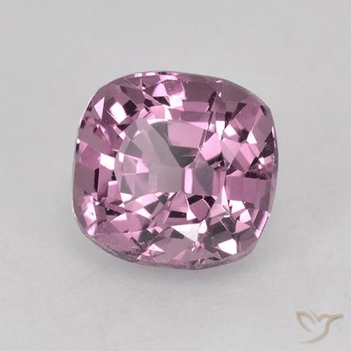 Espinela Púrpura oscuro medio natural de 1.46 ct, Forma Cojín, VS