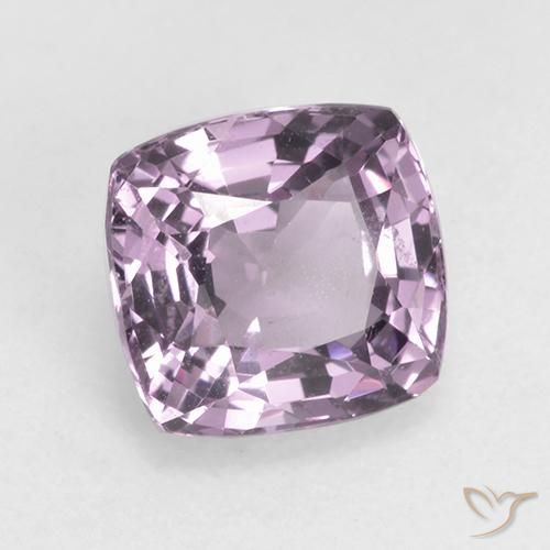 Espinela Violeta claro natural de 1.74 ct, Forma Cojín, VS
