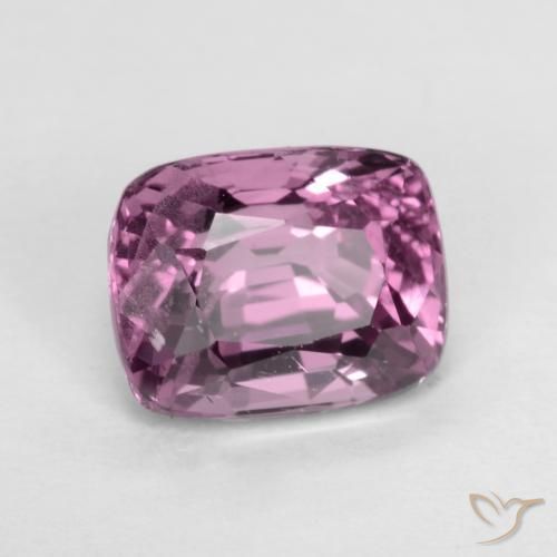 Espinela Púrpura oscuro natural de 1.66 ct, Forma Cojín, VS