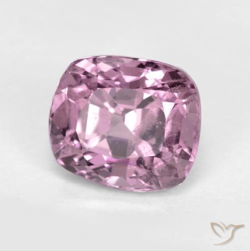 Espinela Púrpura medio natural de 1.35 ct, Forma Cojín, VS